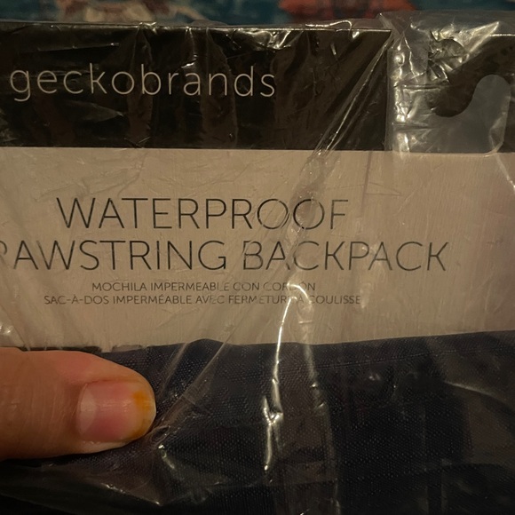 Geckobrands Waterproof Polyester Drawstring Backpack - Picture 4 of 5